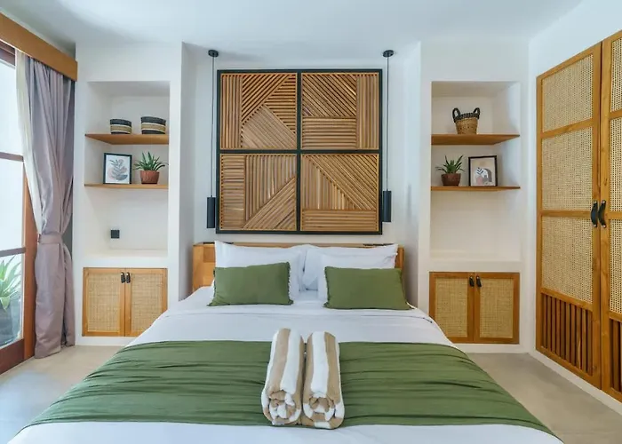 Kclub Greenfields Villa Canggu (Bali)