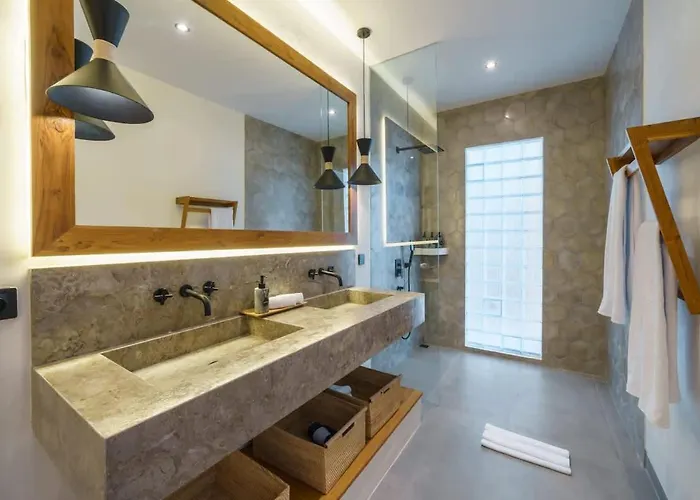 Kclub Greenfields Villa *